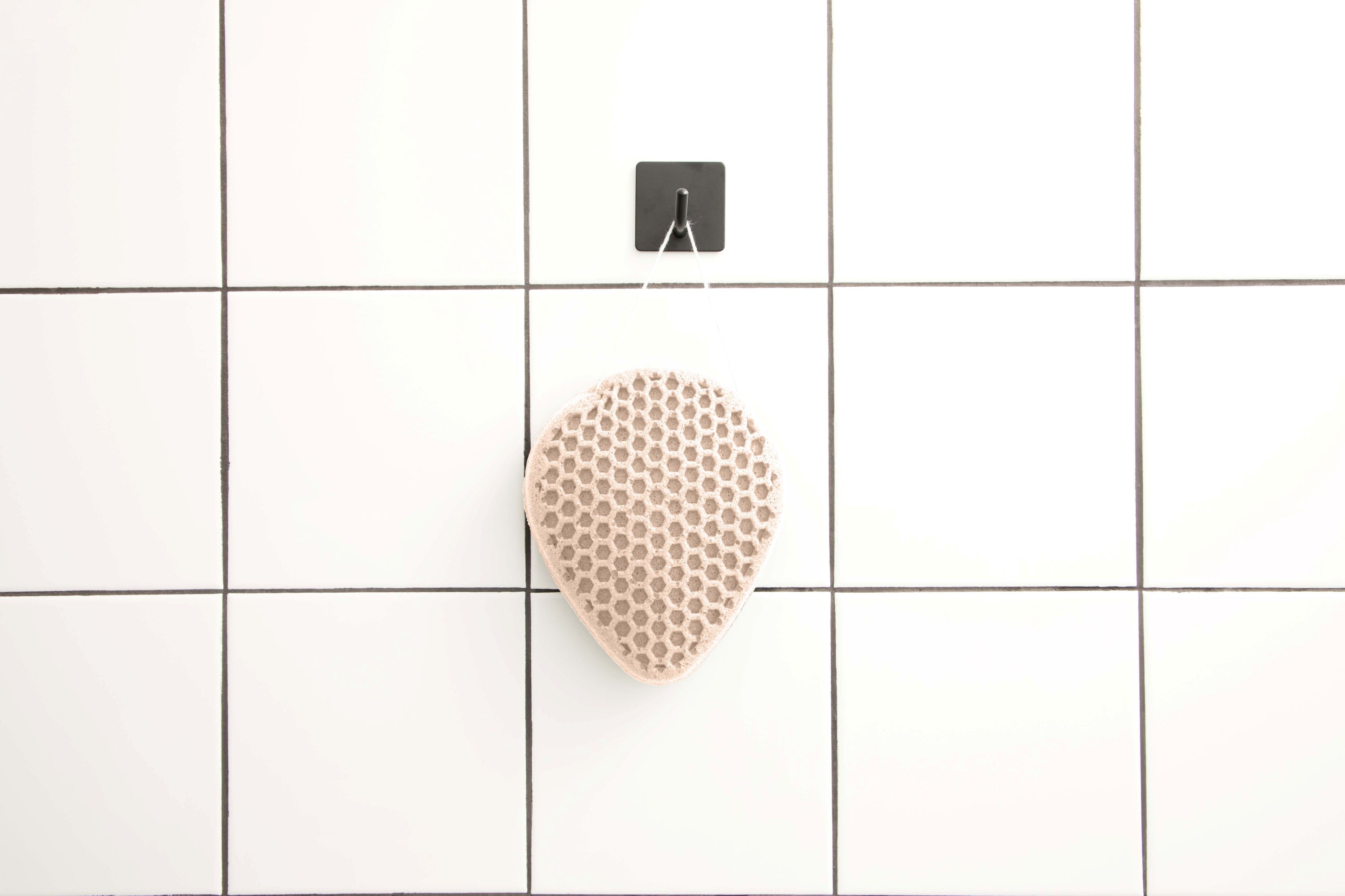 Konjac Shower Scrubber – Charcoal